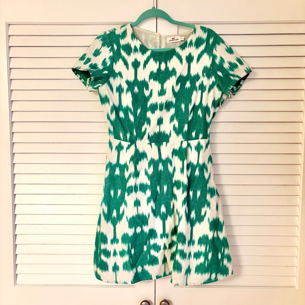 Vineyard Vines Green and White Short Sleeve Patterned Dress